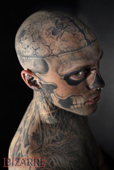 Зловещие Татуировки - настоящий зомбе (17 фото)