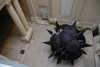 Креатив с зонтиками (14 фото)