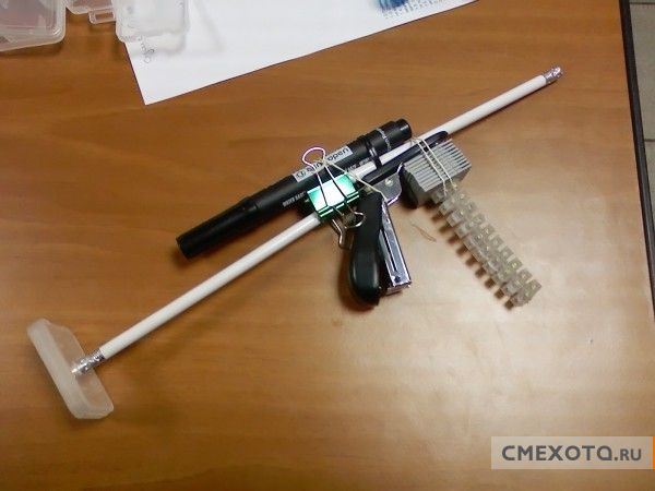 Оружие реального офисного работника (4 фото)