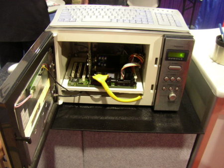 Компьютер в микроволновке