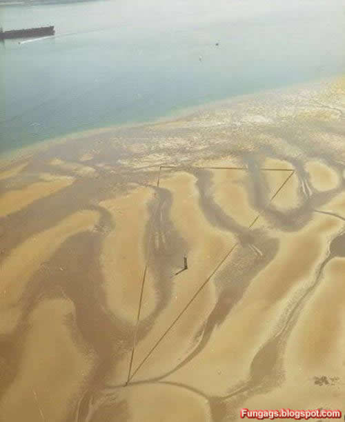Следы на песке (9 фото)