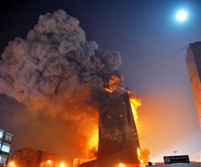 Ужасный пожар - Китайцы снова Жгут (20 фото)