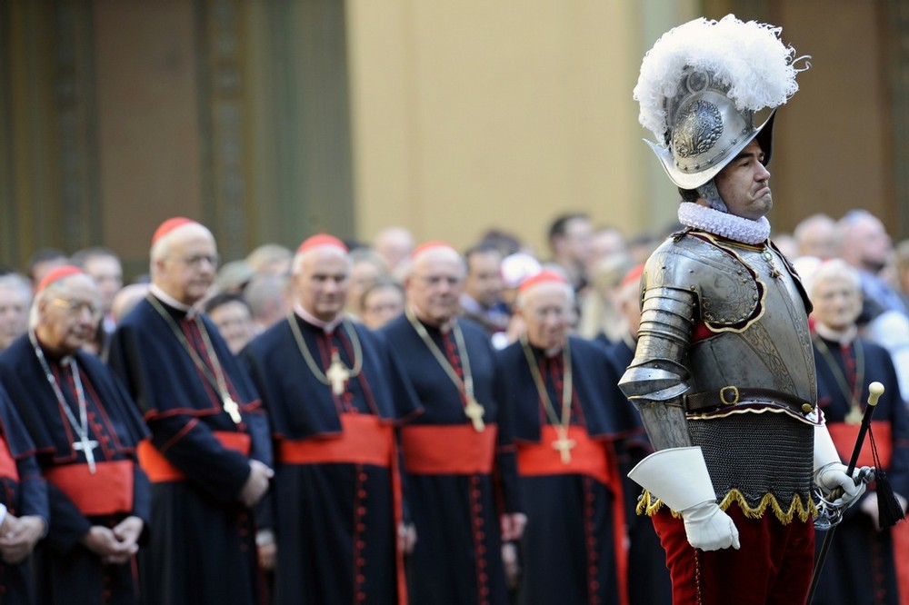 Швейцарская гвардия (Swiss guards) - вооружённые силы Ватикана (11 HQ фото)