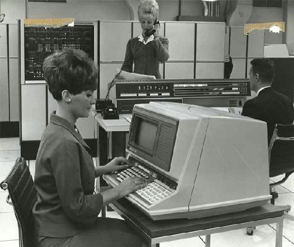 Компьютеры прошлого века - Серия первая (30 фото)