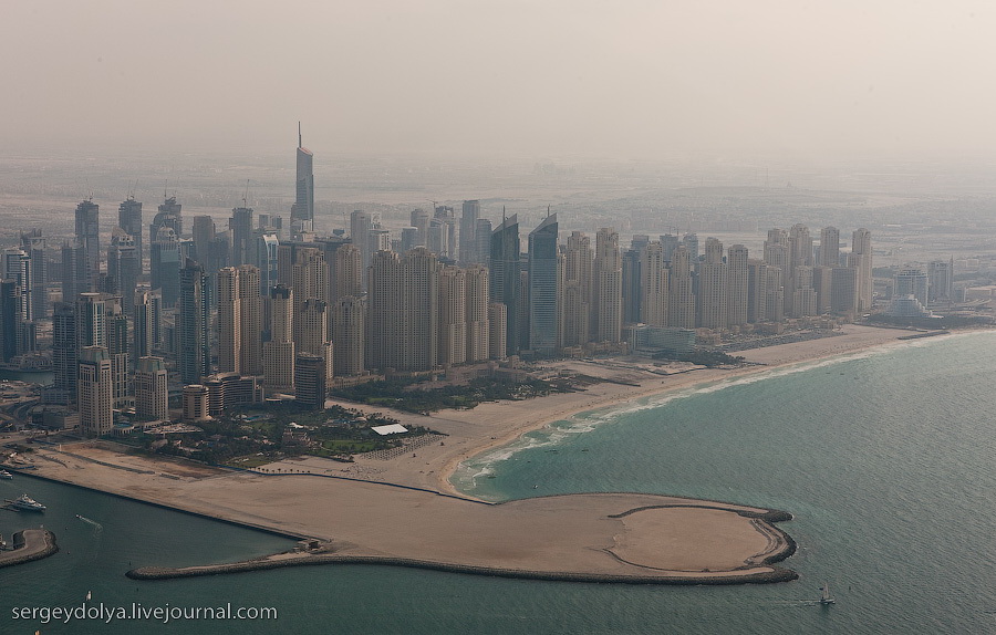Вертолетная прогулка над Дубаем (22 HQ фото)