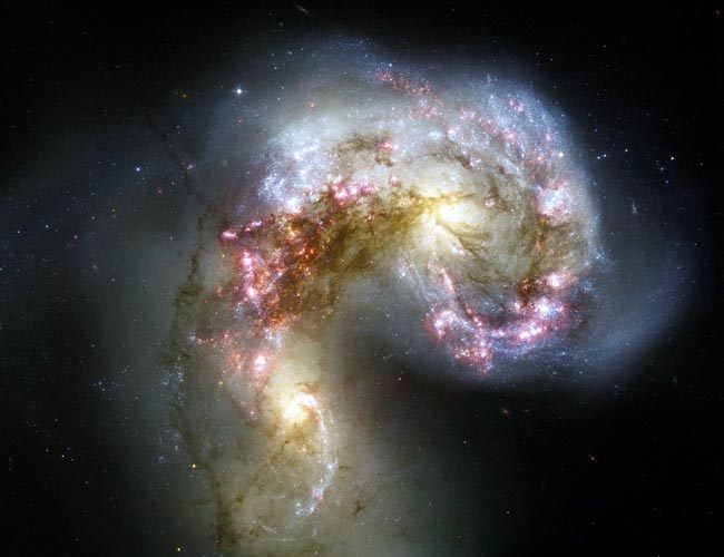 Столкновение галактик (8 фото)