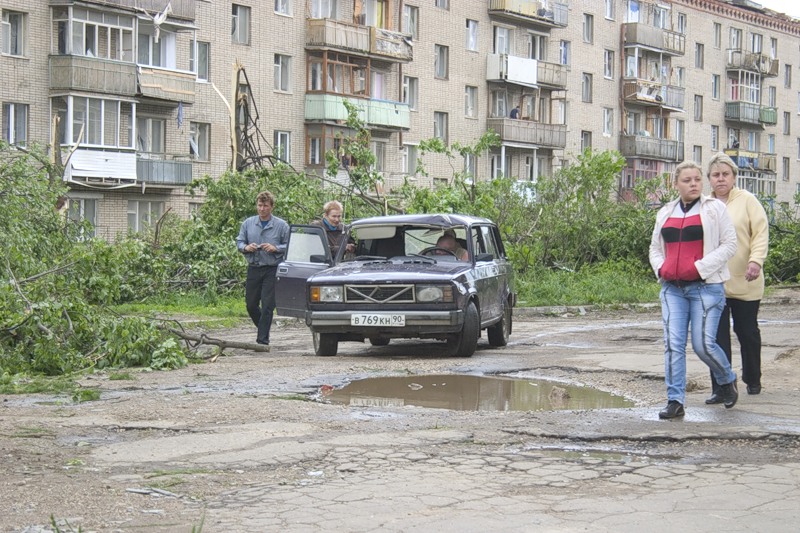 Жесть: Смерч в Краснозаводске (22 Фото +  7 Видео)