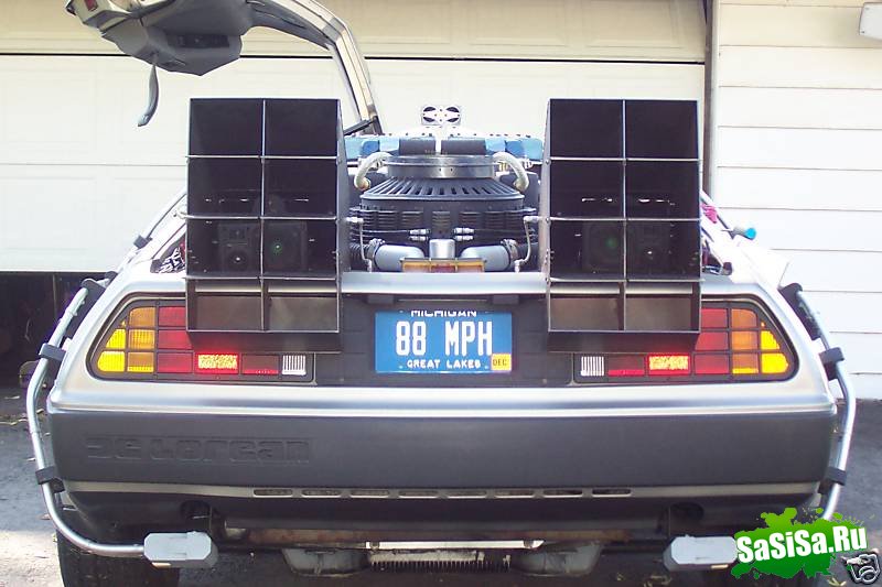 Машина времени De Lorean DMC-12 (11 фото) Машина времени De Lorean DMC-12 (11 фото)