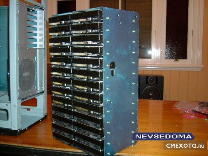 43 тб инфы в ATX корпусе (14 фото) 43 тб инфы в ATX корпусе (14 фото)