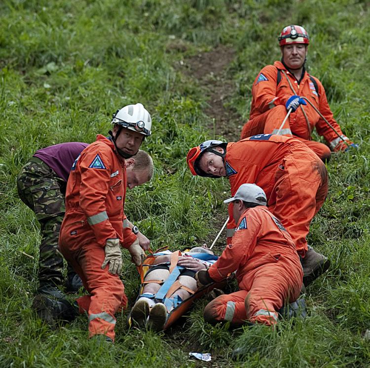 Сырный забег - наперегонки с горы (17 фоток) Сырный забег - наперегонки с горы (17 фоток)