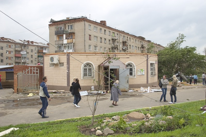 Жесть: Смерч в Краснозаводске (22 Фото + 7 Видео) Жесть: Смерч в Краснозаводске (22 Фото + 7 Видео)