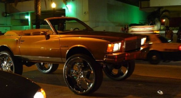 На каких тачках тусуются реальные парни (40 фото) На каких тачках тусуются реальные парни (40 фото)