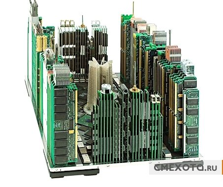 Целый город из компьютерных плат и деталей (11 фото) Целый город из компьютерных плат и деталей (11 фото)