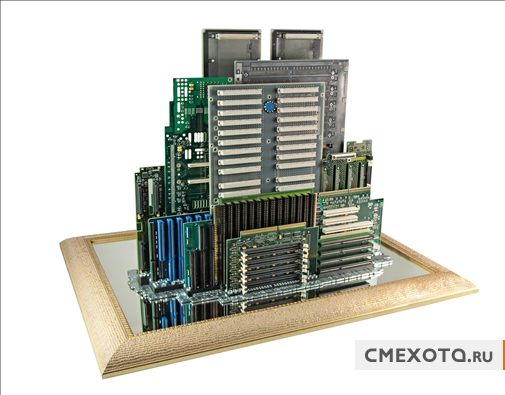 Целый город из компьютерных плат и деталей (11 фото) Целый город из компьютерных плат и деталей (11 фото)